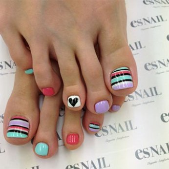 toenail-art-05-zikimo