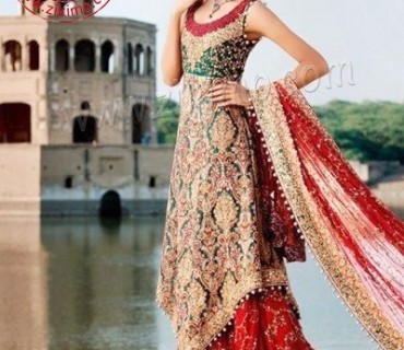 Get Posh Look With This Heavy Royal Red And Green Bridal Lehenga