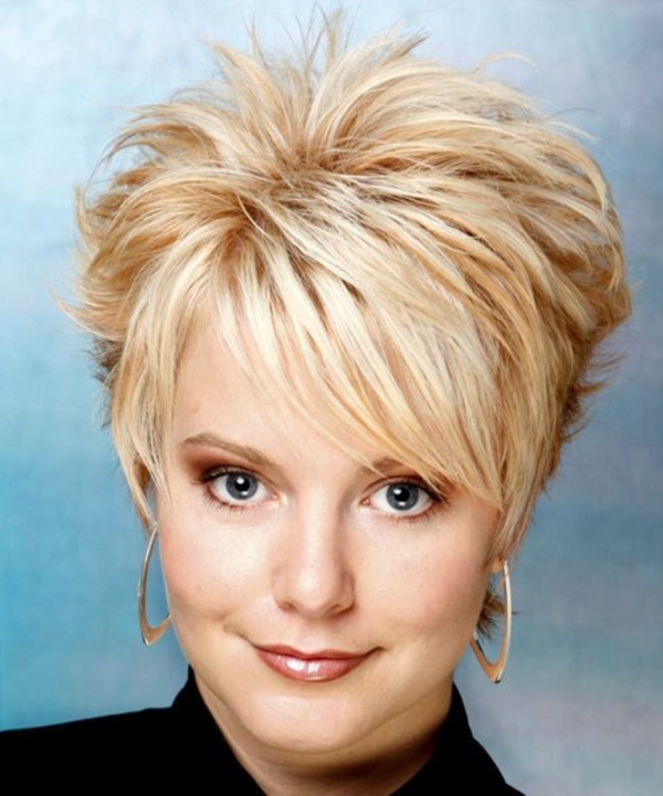 30+ Sexiest Short Hairstyles for Women Over 40 -